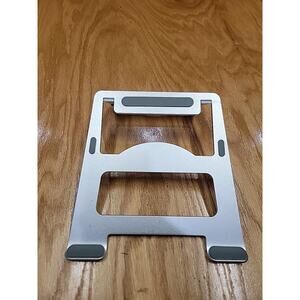 ONN. LAPTOP STAND FOR 13"-17" CHROMEBOOKS OR LAPTOPS A34